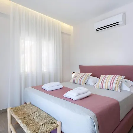 Lucky Villas: Tranquil Hillside Retreat With Sea Views And Private Pool