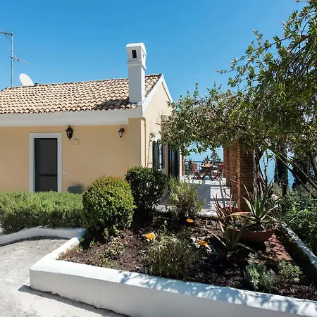 Lucky Villas: Tranquil Hillside Retreat With Sea Views And Private Pool Villa Benitses (Corfu)