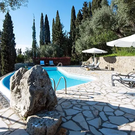 Villa Lucky Villas: Tranquil Hillside Retreat With Sea Views And Private Pool Benitses (Corfu)